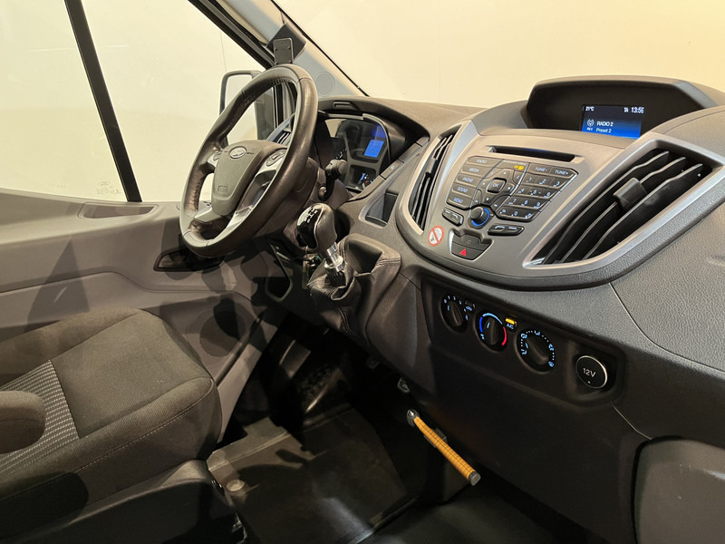 Ford Transit 350 2.0 TDCI L3H2 Trend 130 PK / Euro 6 / 220V / Airco / Cruise Control / Trekhaak / Camera - Furgão: foto 3 Ford Transit 350 2.0 TDCI L3H2 Trend 130 PK / Euro 6 / 220V / Airco / Cruise Control / Trekhaak / Camera - Furgão: foto 3