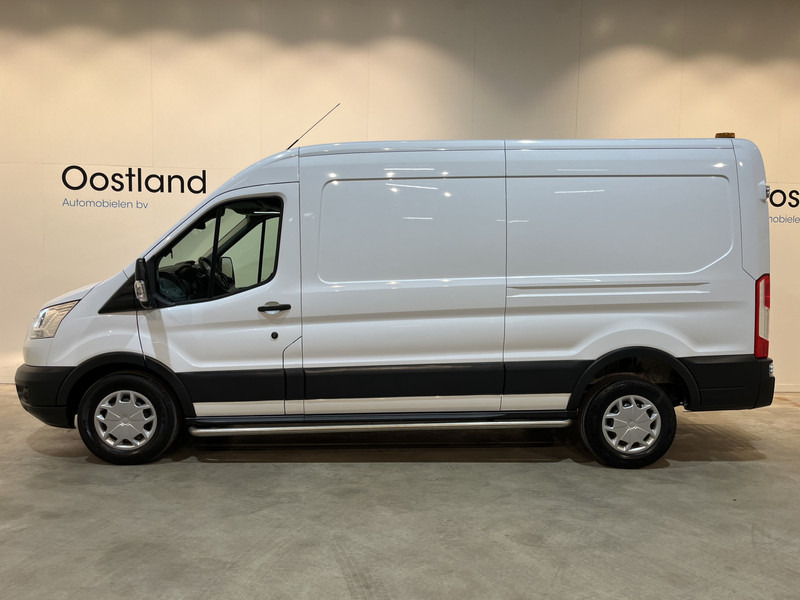 Ford Transit 350 2.0 TDCI L3H2 Trend 130 PK / Euro 6 / 220V / Airco / Cruise Control / Trekhaak / Camera - Furgão: foto 4 Ford Transit 350 2.0 TDCI L3H2 Trend 130 PK / Euro 6 / 220V / Airco / Cruise Control / Trekhaak / Camera - Furgão: foto 4