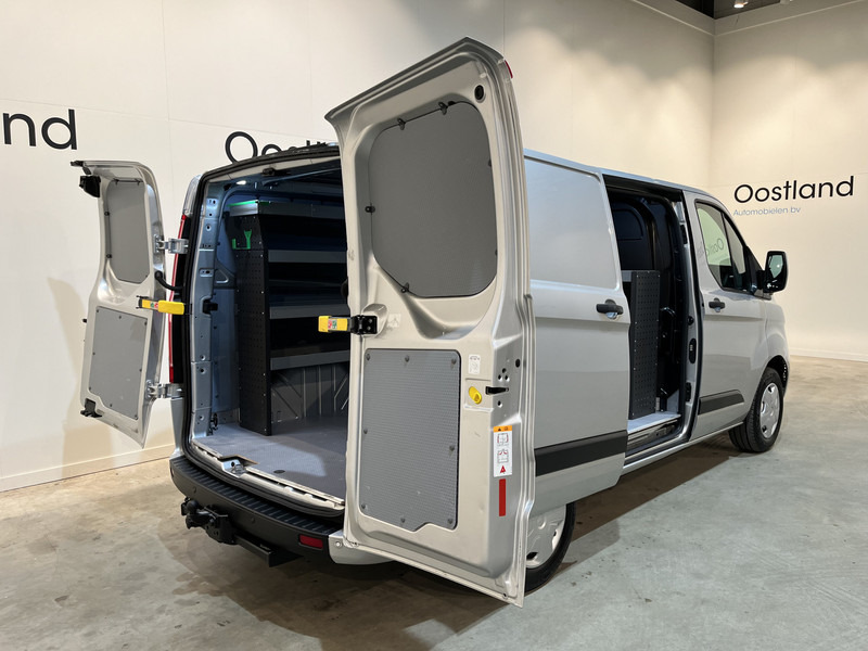 Ford Transit Custom 280 2.0 TDCI L1H1 Trend 130 PK Servicebus / Inrichting / Euro 6 / Airco / PDC / Cruise Control / Navigatie / CarPlay / Trekhaak / 3-Zits / 96.300 KM !! / BPM VRIJ !! - Furgão compacto: foto 2 Ford Transit Custom 280 2.0 TDCI L1H1 Trend 130 PK Servicebus / Inrichting / Euro 6 / Airco / PDC / Cruise Control / Navigatie / CarPlay / Trekhaak / 3-Zits / 96.300 KM !! / BPM VRIJ !! - Furgão compacto: foto 2