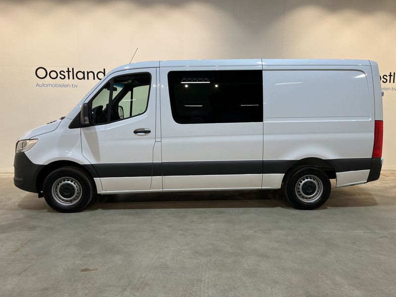 Mercedes-Benz Sprinter 315 CDI L2H1 RWD DC Dubbel Cabine / Euro 6 / Trekhaak 3500 KG / Airco / Camera / 6 Persoons / 500 KM !! / BPM VRIJ !! - Furgão, Carrinha cabine dupla: foto 4 Mercedes-Benz Sprinter 315 CDI L2H1 RWD DC Dubbel Cabine / Euro 6 / Trekhaak 3500 KG / Airco / Camera / 6 Persoons / 500 KM !! / BPM VRIJ !! - Furgão, Carrinha cabine dupla: foto 4
