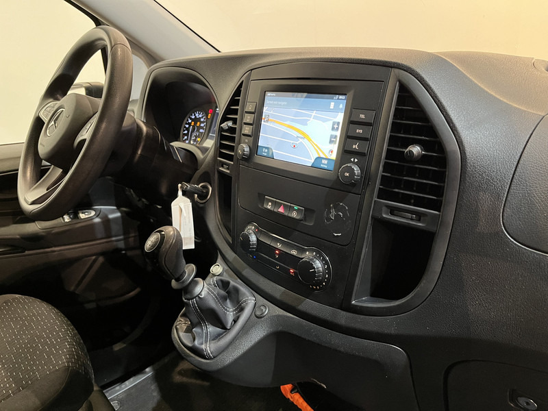 Mercedes-Benz Vito 116 CDI RWD Servicebus / Bott Inrichting / Euro 6 / Schuifdeur L + R / Airco / Cruise Control / Trekhaak / Camera / Navigatie / BPM VRIJ !! - Furgão compacto: foto 3 Mercedes-Benz Vito 116 CDI RWD Servicebus / Bott Inrichting / Euro 6 / Schuifdeur L + R / Airco / Cruise Control / Trekhaak / Camera / Navigatie / BPM VRIJ !! - Furgão compacto: foto 3