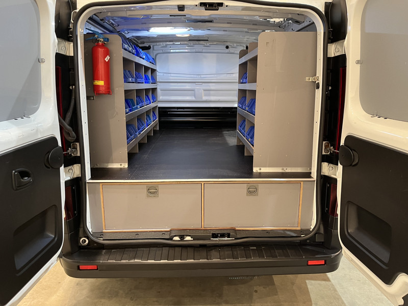 Opel Vivaro 1.6 CDTI L1H1 Servicebus / Inrichting / Euro 6 / Airco / Cruise Control / 3-Zits - Furgão compacto: foto 4 Opel Vivaro 1.6 CDTI L1H1 Servicebus / Inrichting / Euro 6 / Airco / Cruise Control / 3-Zits - Furgão compacto: foto 4