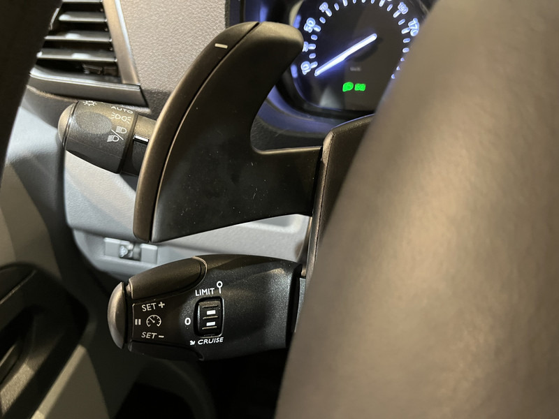 Furgão compacto Peugeot Expert 2.0 BlueHDI Long Premium 180 PK Automaat / Euro 6 / Airco / Cruise Control / Navigatie / CarPlay / Trekhaak / PDC / Imperiaal / 3-Zits 90.000 KM !!: foto 11