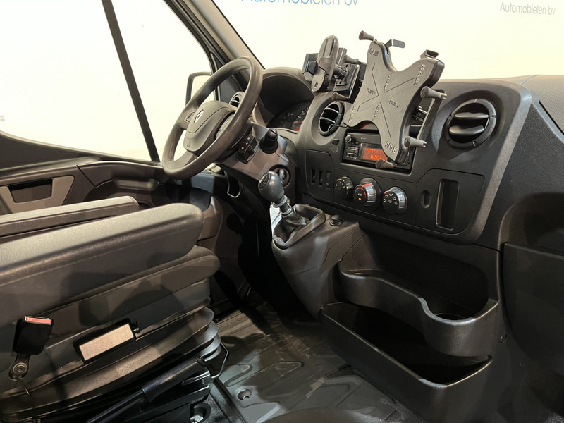 Renault Master 2.3 dCi L2H2 145 PK Servicebus / Bott Inrichting / Euro 6 / 220V. / Airco / Cruise Control / Camera / Trekhaak - Furgão: foto 3 Renault Master 2.3 dCi L2H2 145 PK Servicebus / Bott Inrichting / Euro 6 / 220V. / Airco / Cruise Control / Camera / Trekhaak - Furgão: foto 3