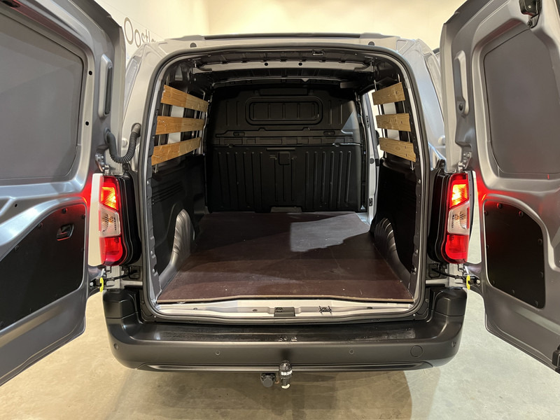 Toyota PROACE CITY 1.5 D-4D Live Long 130 PK / Euro 6 / Airco / Cruise Control / PDC / CarPlay / Navigatie / Trekhaak / - Furgão compacto: foto 5 Toyota PROACE CITY 1.5 D-4D Live Long 130 PK / Euro 6 / Airco / Cruise Control / PDC / CarPlay / Navigatie / Trekhaak / - Furgão compacto: foto 5