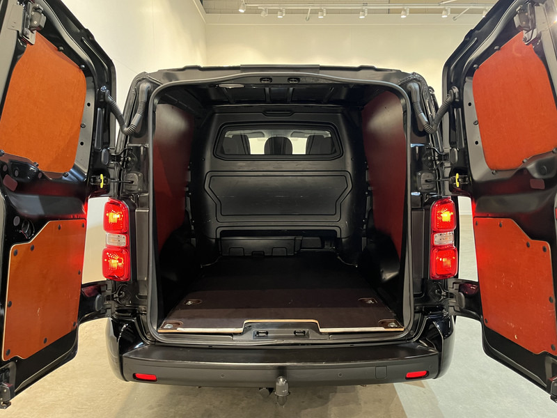 Toyota ProAce Worker 2.0 D-4D Creator Long 123 PK L3 DC Dubbel Cabine / Euro 6 / Airco / Cruise Control / Camera / Trekhaak / Navigatie / BPM VRIJ !! - Furgão compacto, Carrinha cabine dupla: foto 5 Toyota ProAce Worker 2.0 D-4D Creator Long 123 PK L3 DC Dubbel Cabine / Euro 6 / Airco / Cruise Control / Camera / Trekhaak / Navigatie / BPM VRIJ !! - Furgão compacto, Carrinha cabine dupla: foto 5
