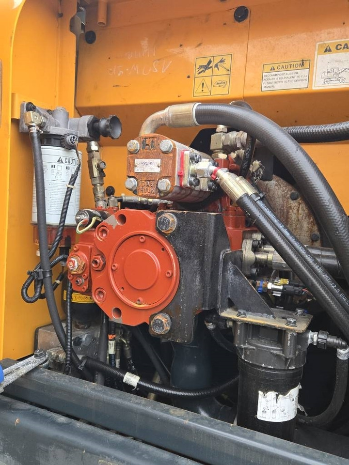 Escavadeira de rodas Hyundai R 180W-9A: foto 18