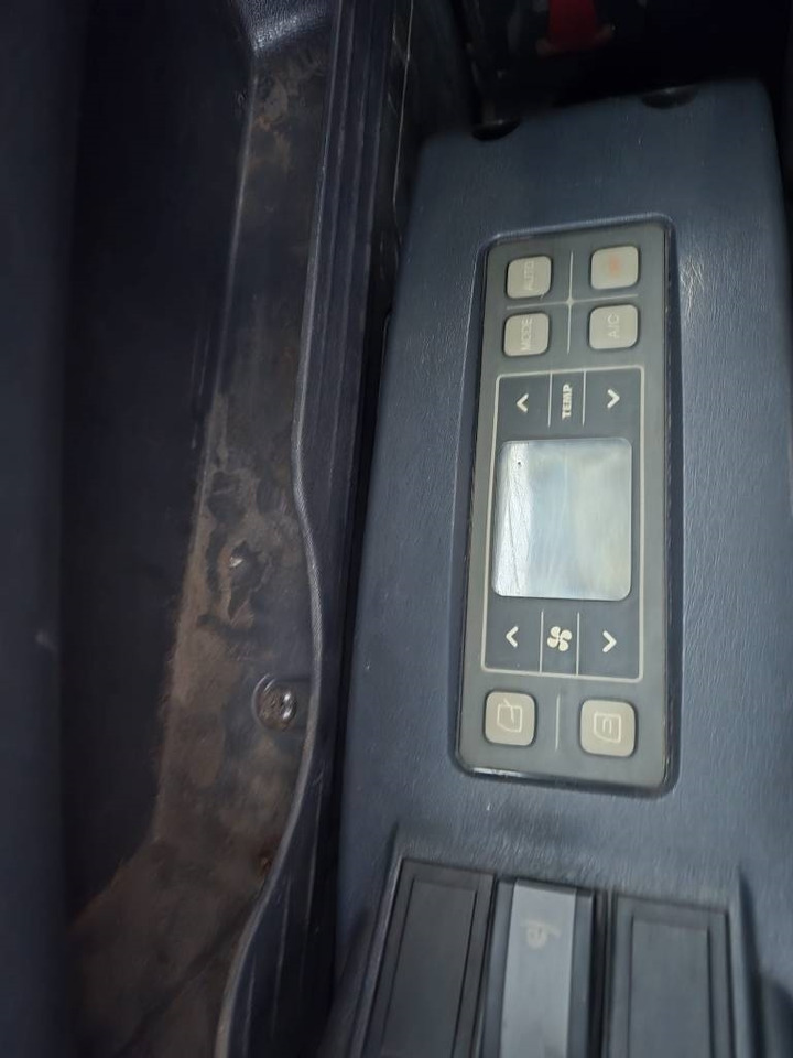 Escavadeira de rodas Hyundai R 180W-9A: foto 29