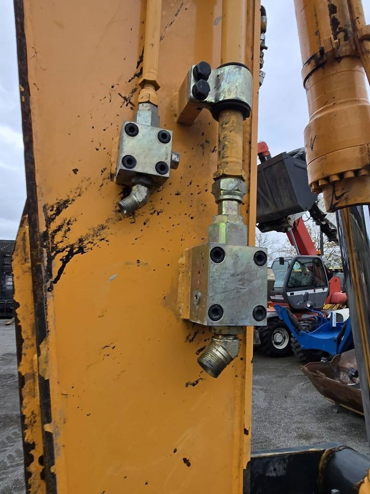 Escavadeira de rodas Hyundai R 180W-9A: foto 10