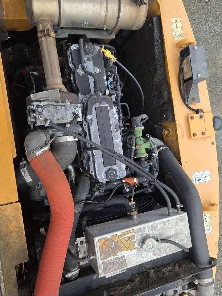 Escavadeira de rodas Hyundai R 180W-9A: foto 22