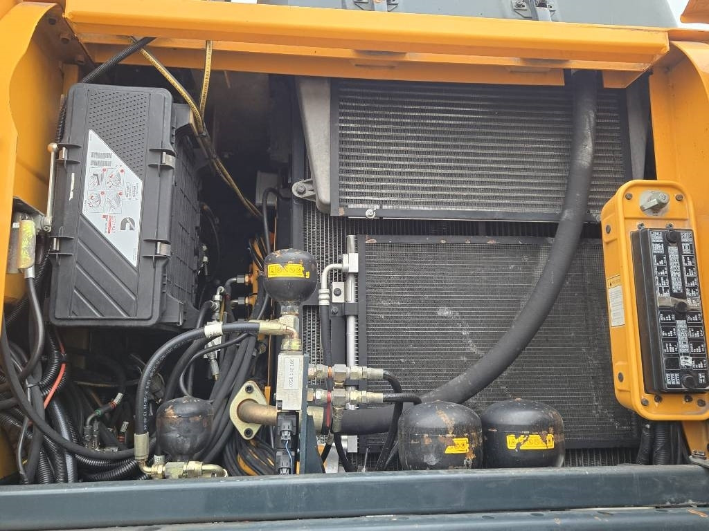 Escavadeira de rodas Hyundai R 180W-9A: foto 17