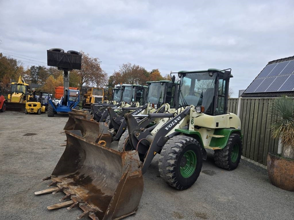 Volvo L 30 B - Pá carregadora de rodas: foto 2 Volvo L 30 B - Pá carregadora de rodas: foto 2