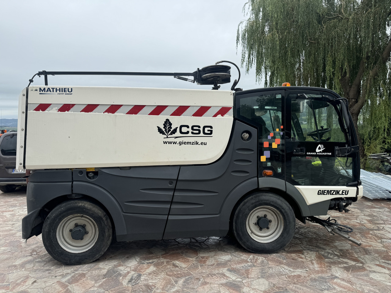 MATHIEU Grand Aquadyne 4000 water truck sprayer HP washer - Varredora urbana: foto 3 MATHIEU Grand Aquadyne 4000 water truck sprayer HP washer - Varredora urbana: foto 3