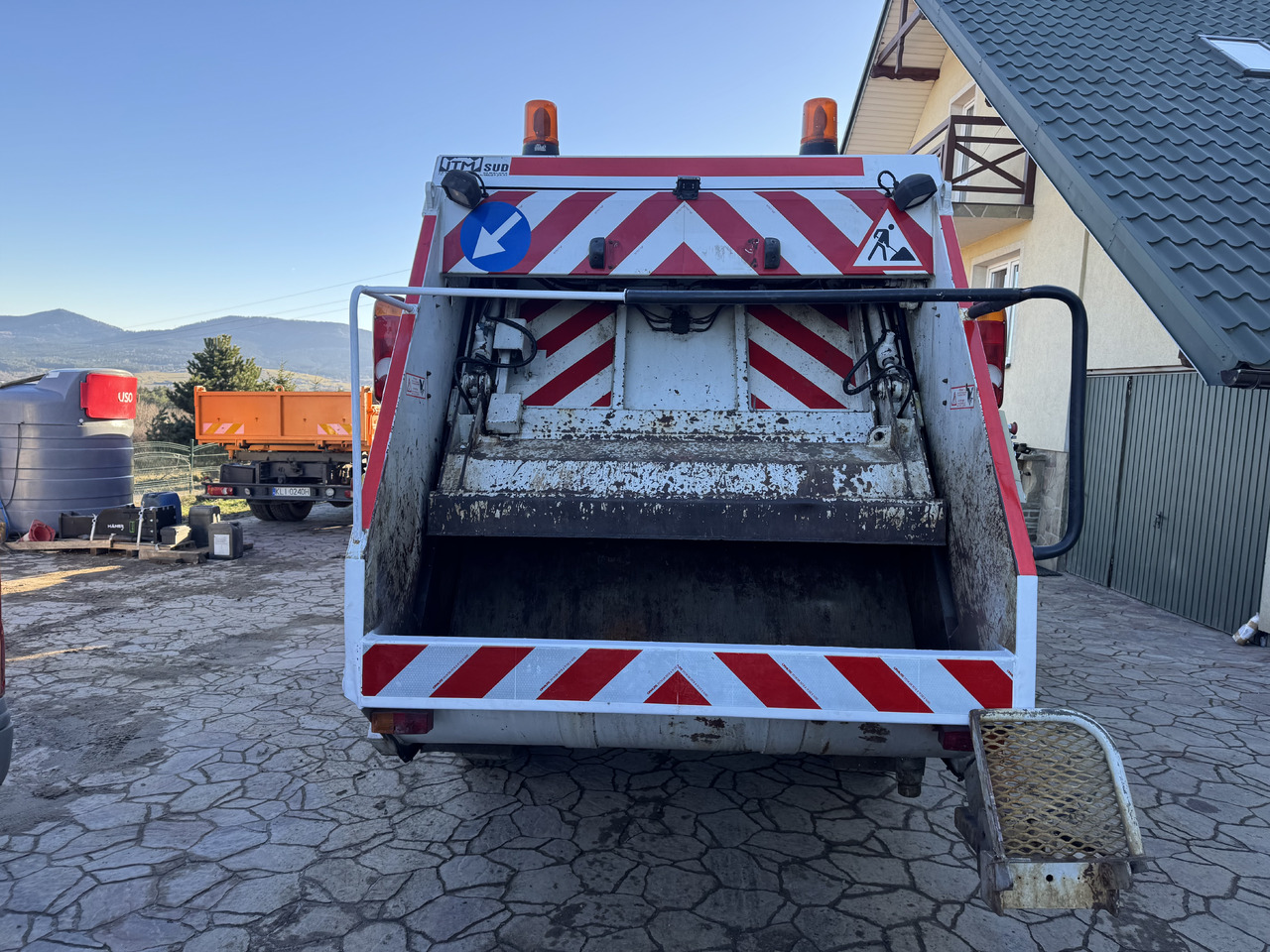 Caminhão de lixo para transporte de lixo Renault Midlum 180 DXi: foto 6