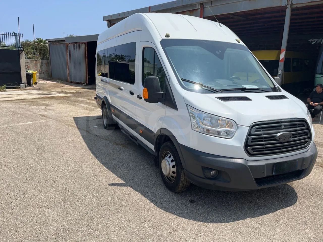 Ford Transit - Minibus, Furgão de passageiros: foto 1 Ford Transit - Minibus, Furgão de passageiros: foto 1
