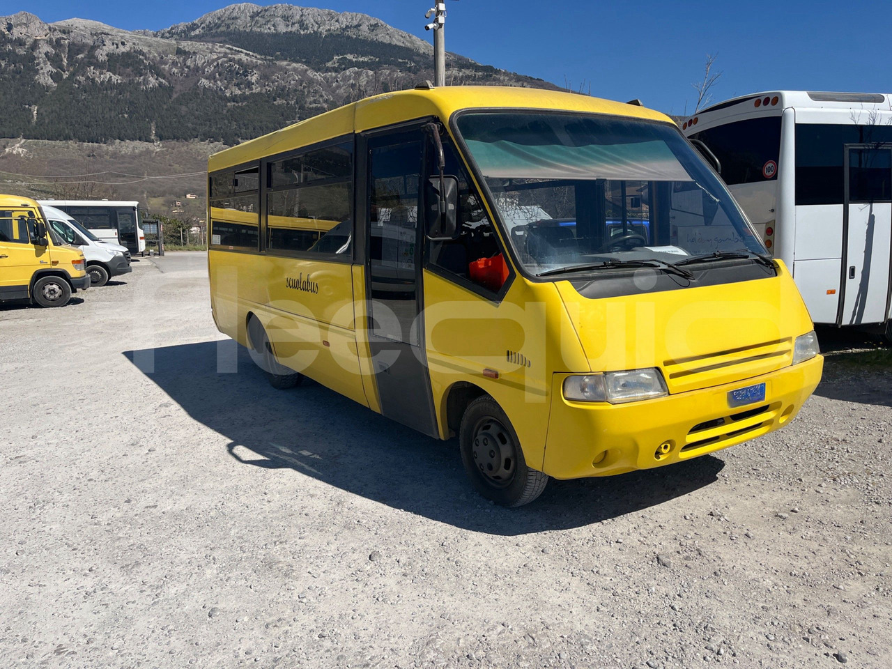Iveco Cacciamali - Autocarro escolar: foto 1 Iveco Cacciamali - Autocarro escolar: foto 1