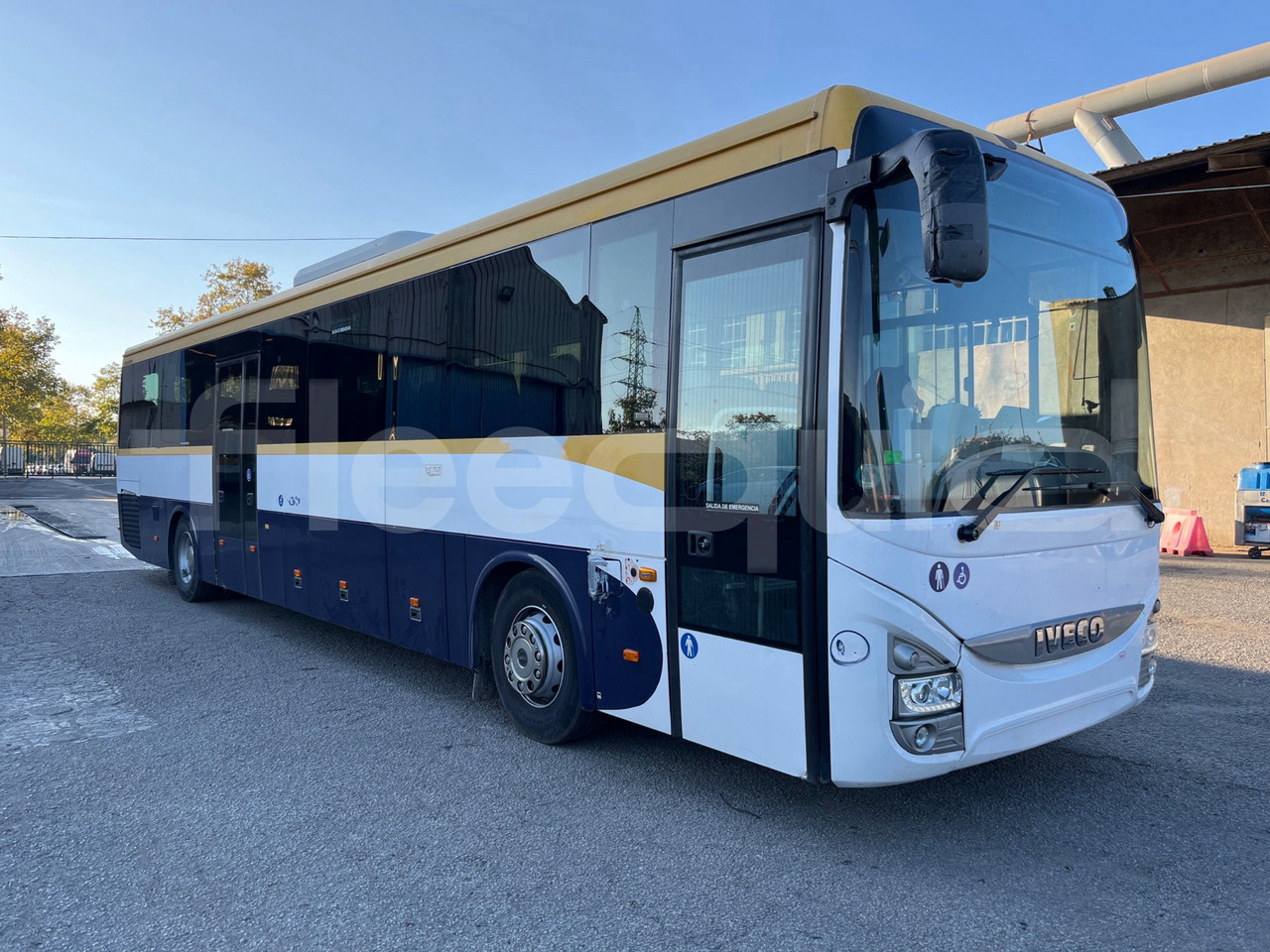 Iveco Crossway - Ônibus suburbano: foto 1 Iveco Crossway - Ônibus suburbano: foto 1
