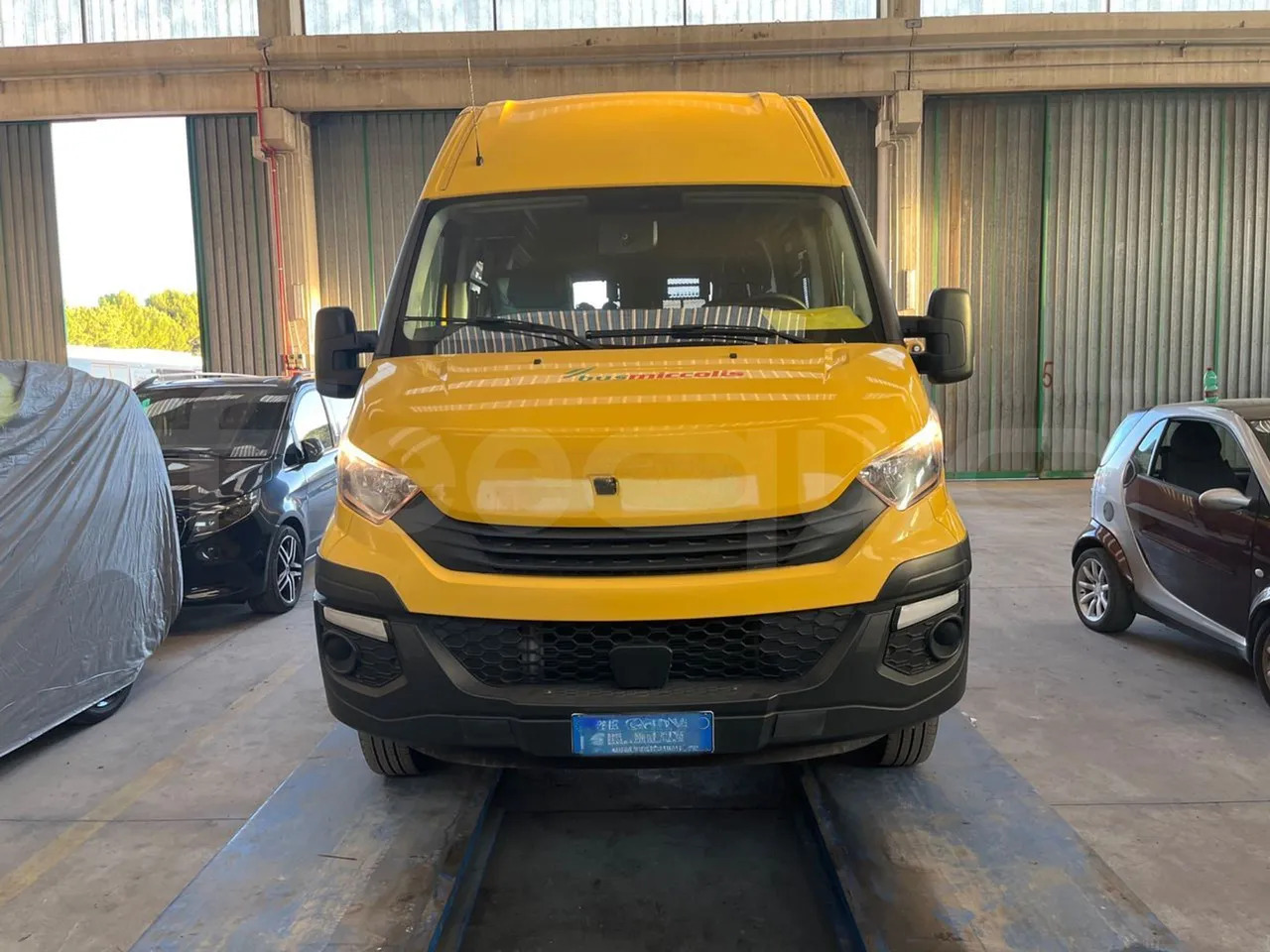 Iveco Daily - Autocarro escolar: foto 2 Iveco Daily - Autocarro escolar: foto 2