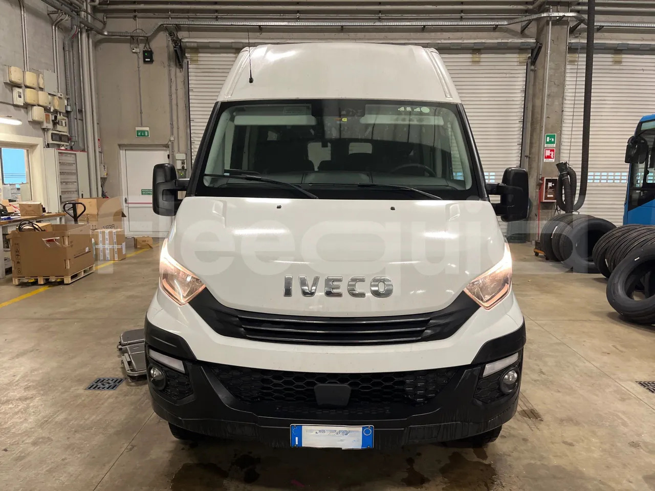 Iveco Daily - Minibus, Furgão de passageiros: foto 2 Iveco Daily - Minibus, Furgão de passageiros: foto 2