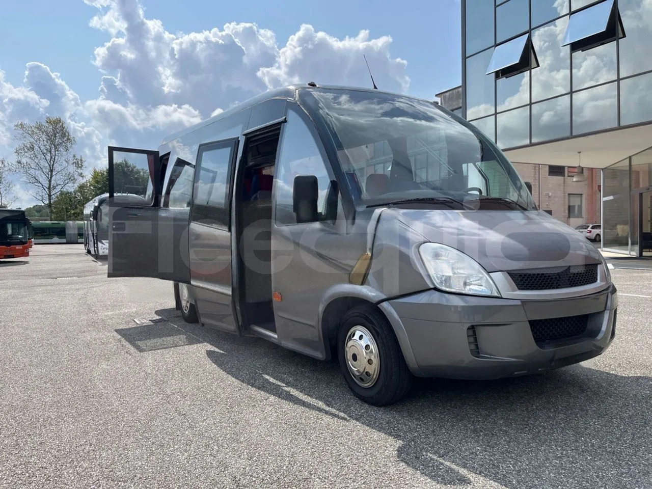 Autocarro Iveco Daily: foto 10