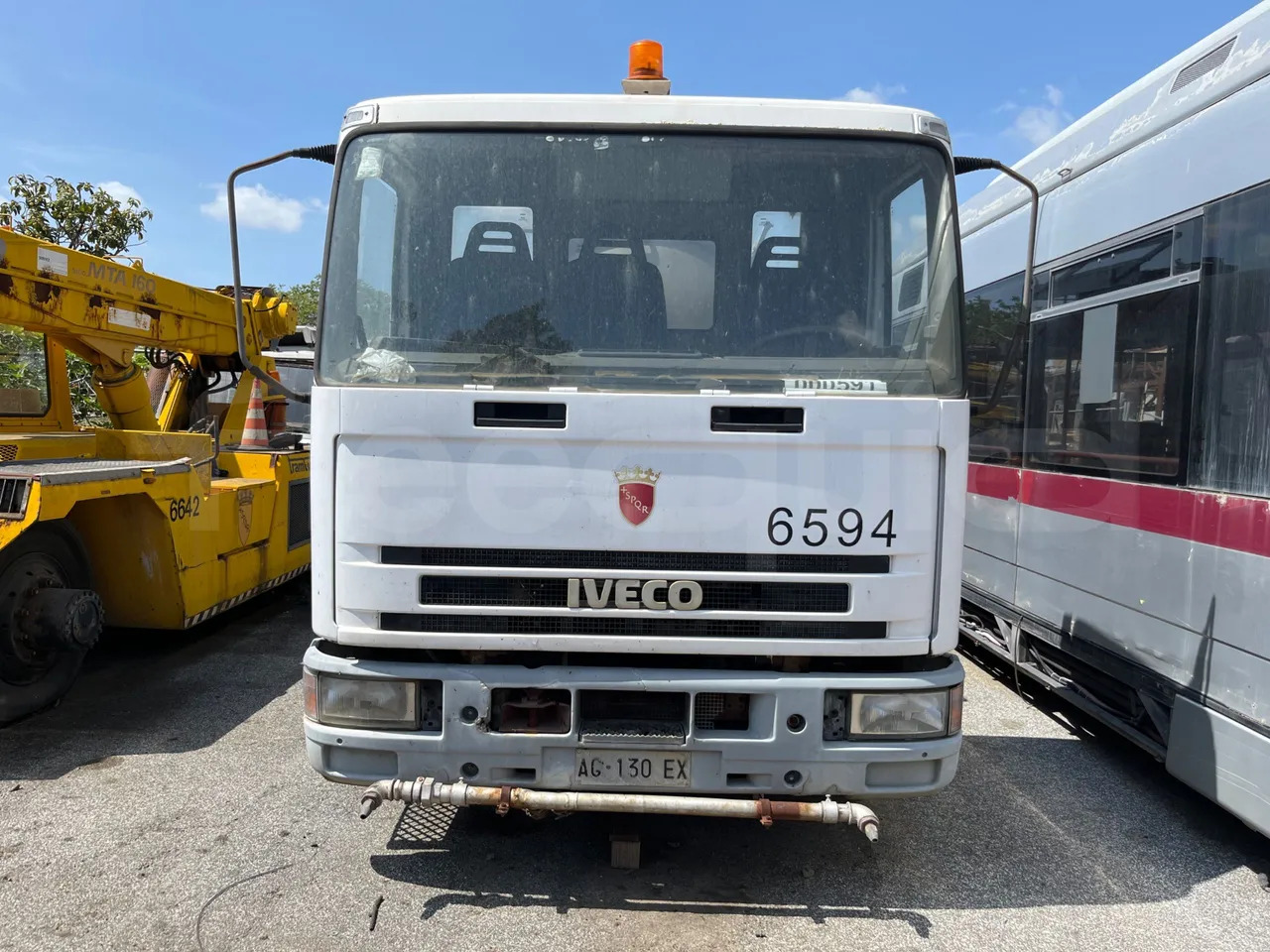 Iveco Eurocargo 100E15 - Minibus, Furgão de passageiros: foto 2 Iveco Eurocargo 100E15 - Minibus, Furgão de passageiros: foto 2
