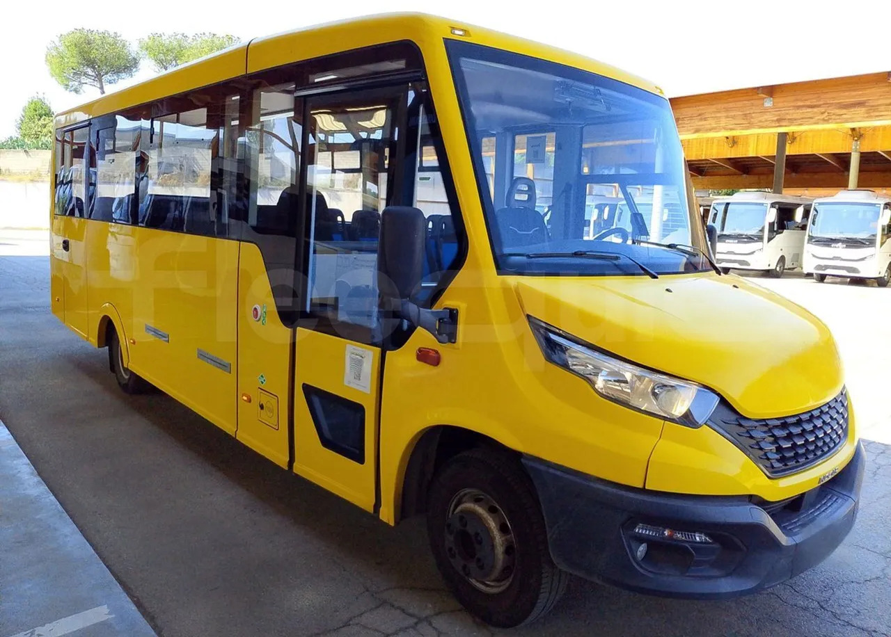 Autocarro escolar Iveco Indcar: foto 1