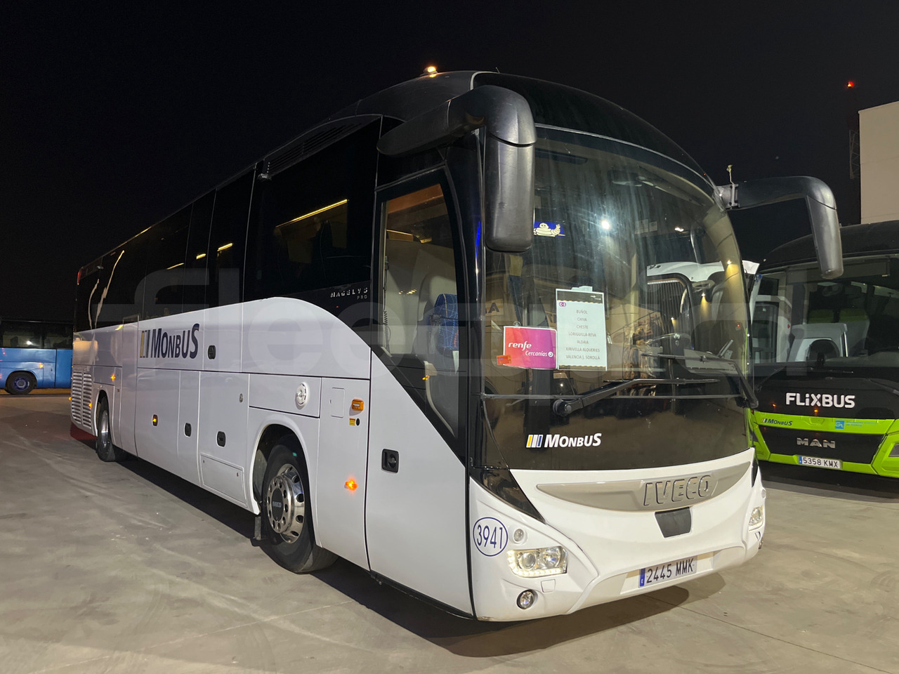 Iveco Magelys - Autocarro: foto 1 Iveco Magelys - Autocarro: foto 1