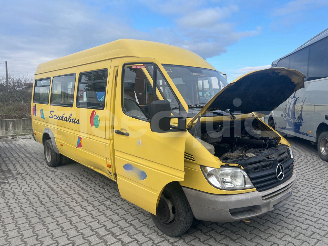 Mercedes-Benz Sprinter - Autocarro escolar: foto 1 Mercedes-Benz Sprinter - Autocarro escolar: foto 1