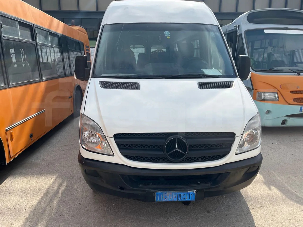 Mercedes-Benz Sprinter - Minibus, Furgão de passageiros: foto 2 Mercedes-Benz Sprinter - Minibus, Furgão de passageiros: foto 2