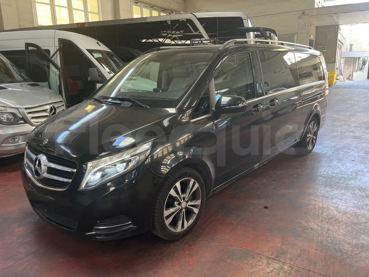 Mercedes-Benz Viano - Minibus, Furgão de passageiros: foto 4 Mercedes-Benz Viano - Minibus, Furgão de passageiros: foto 4
