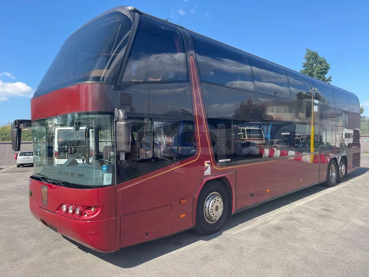 Neoplan 1122/3 - Autocarro: foto 4 Neoplan 1122/3 - Autocarro: foto 4