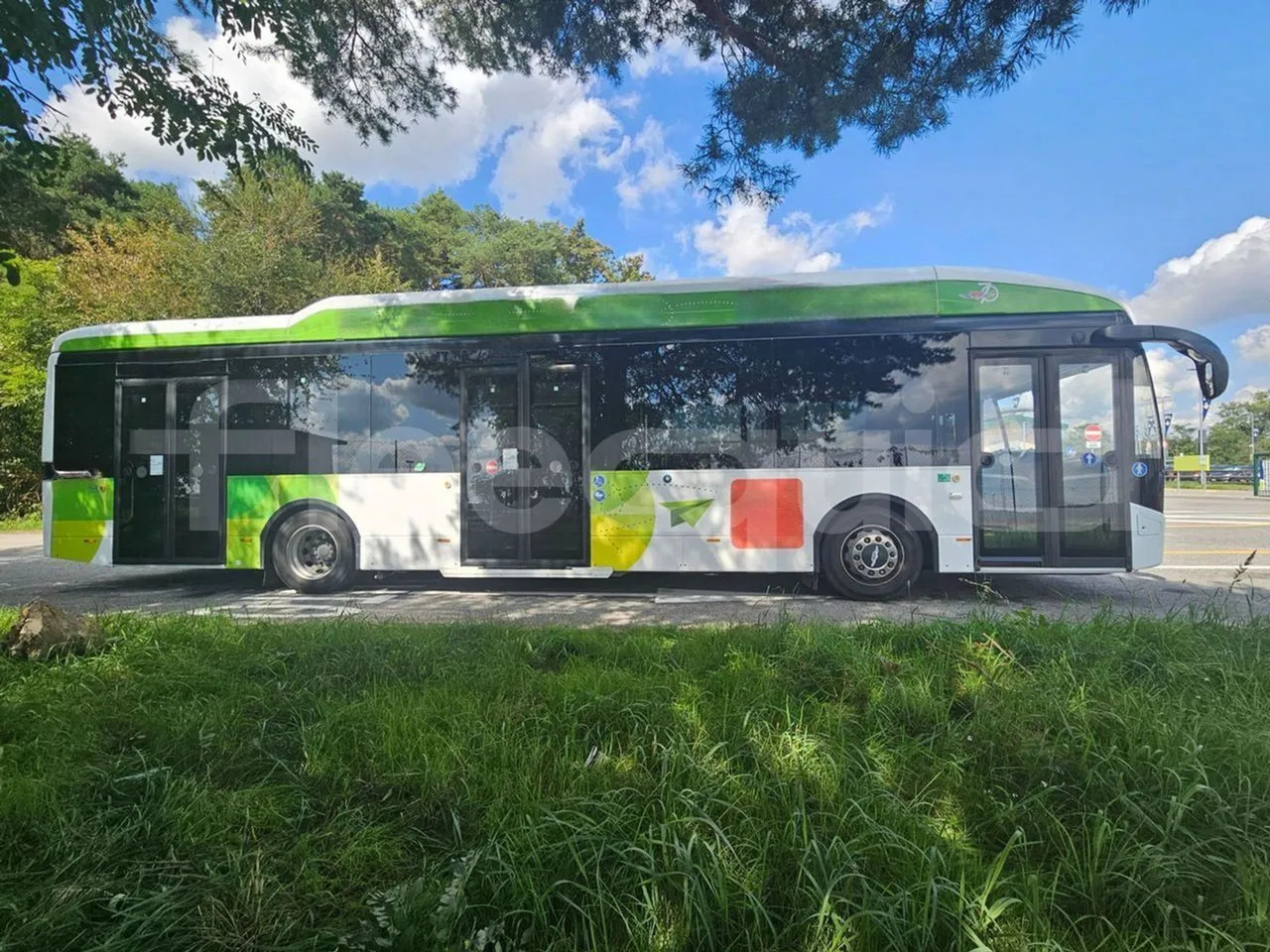 Ônibus urbano, Ônibus elétrico Vdl Citea: foto 11