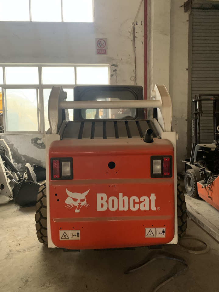 BOBCAT S185 - Mini pá carregadora: foto 4 BOBCAT S185 - Mini pá carregadora: foto 4