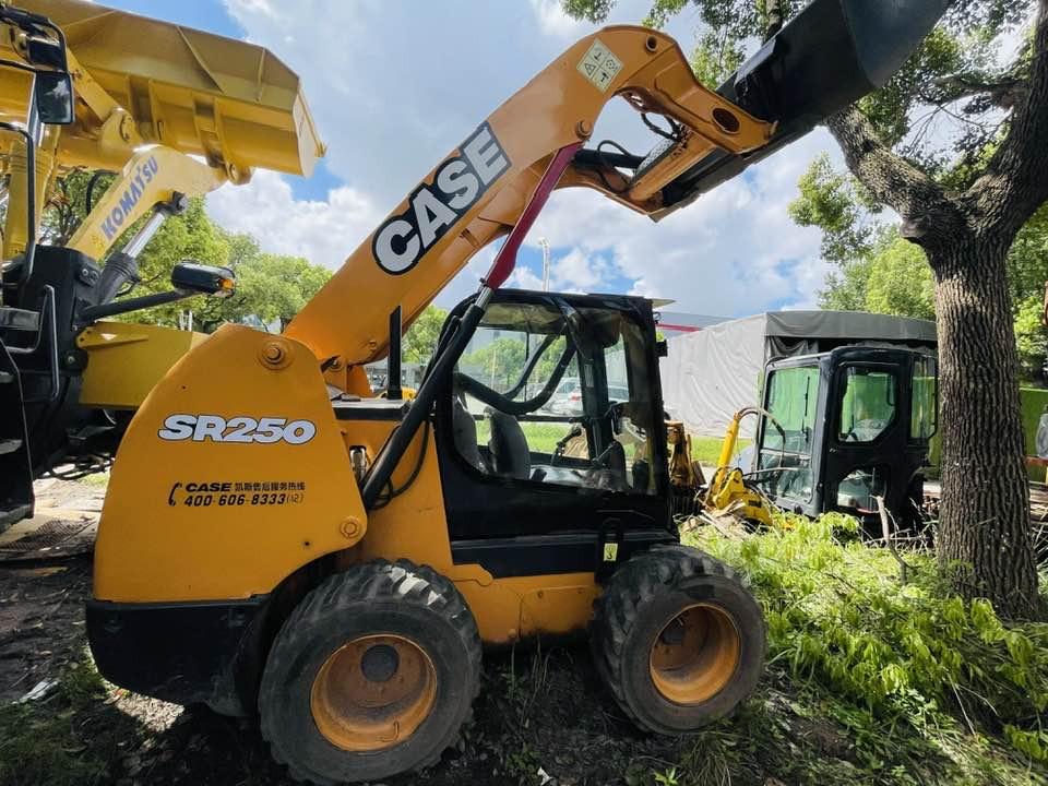 CASE SR250 - Mini pá carregadora: foto 3 CASE SR250 - Mini pá carregadora: foto 3