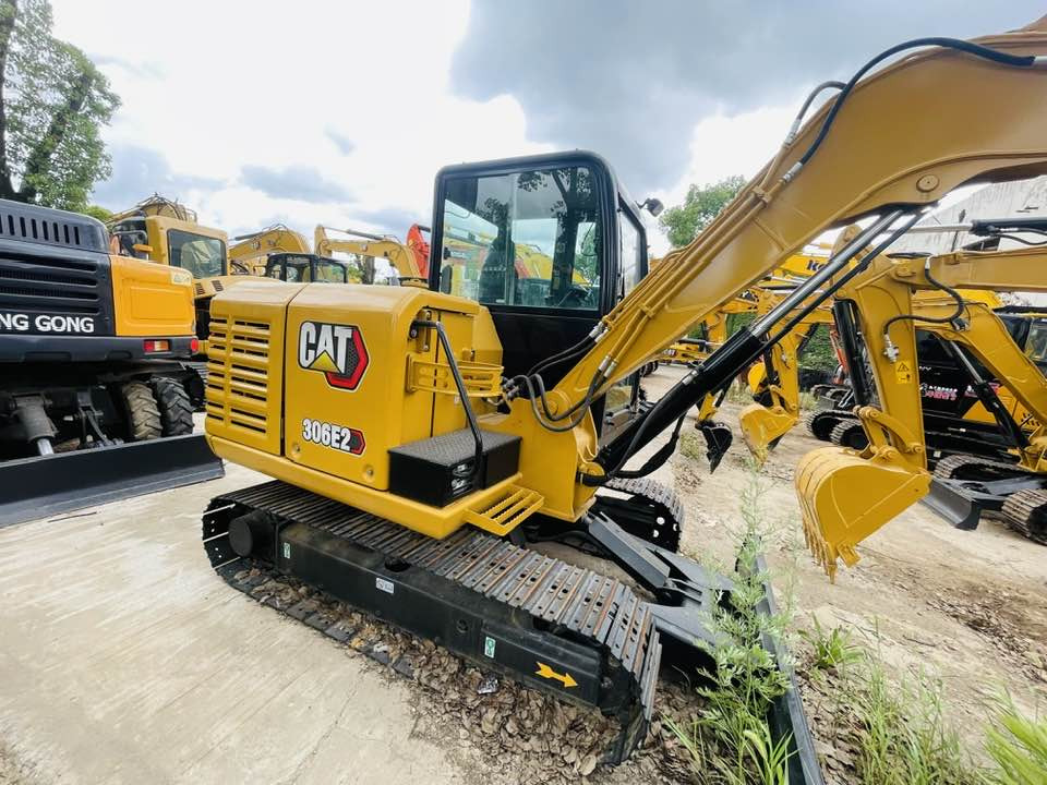 Escavadeira Caterpillar 306E2 CR: foto 1