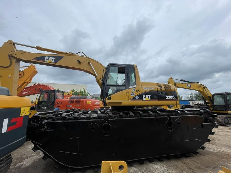 Caterpillar 320CL - Escavadeira: foto 1 Caterpillar 320CL - Escavadeira: foto 1