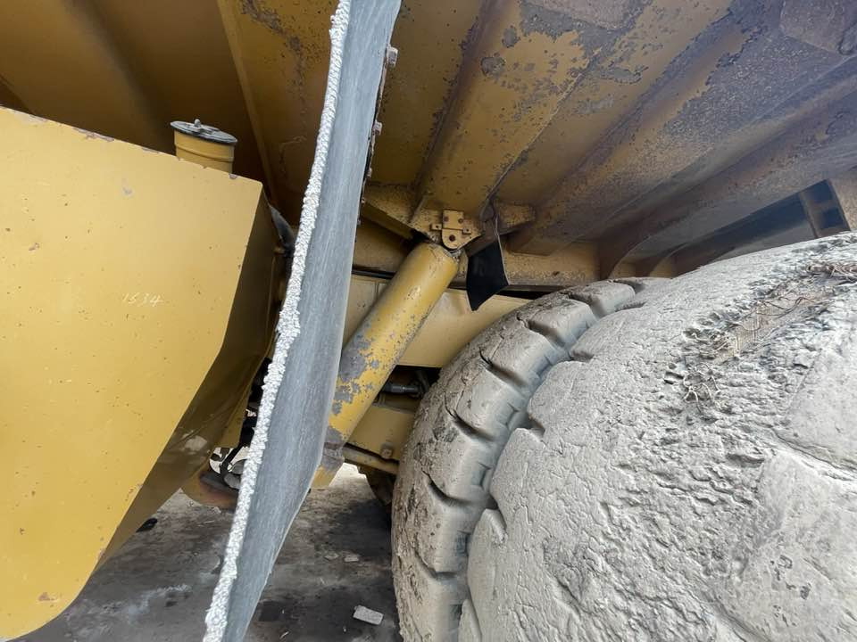 Caterpillar Cat 773f - Caminhão fora de estrada: foto 2 Caterpillar Cat 773f - Caminhão fora de estrada: foto 2