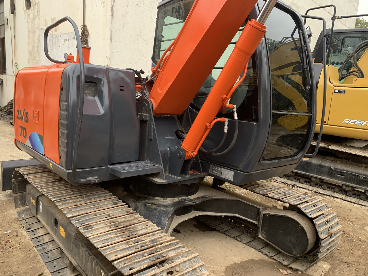 HITACHI ZAXIS 70 - Escavadora de rastos: foto 1 HITACHI ZAXIS 70 - Escavadora de rastos: foto 1