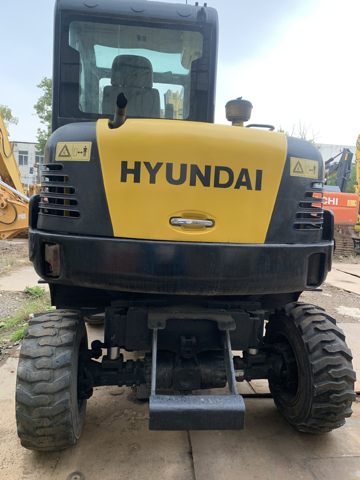 Escavadeira de rodas Hyudai R60W-7: foto 6