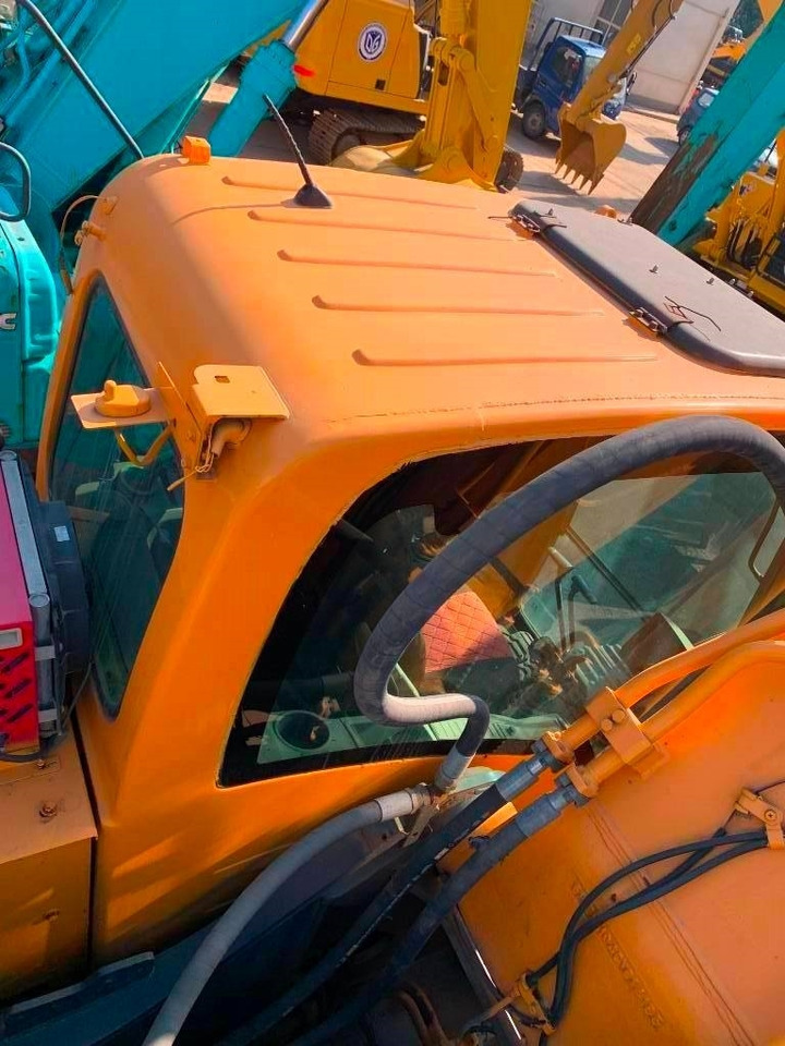 Escavadora de rastos Hyundai 305LC-9T: foto 13