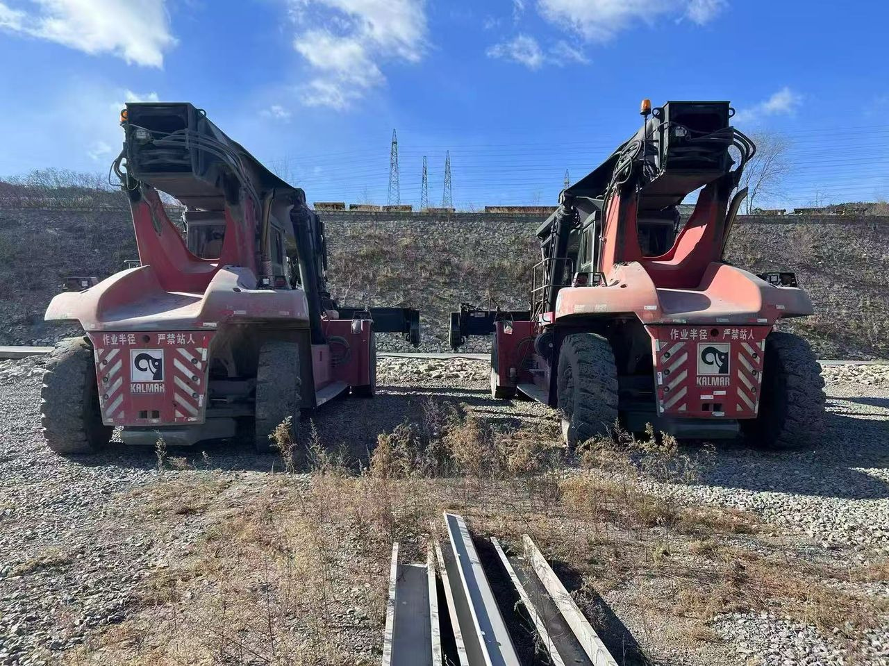 KALMAR DRT450 - Reachstacker porta contentores: foto 3 KALMAR DRT450 - Reachstacker porta contentores: foto 3