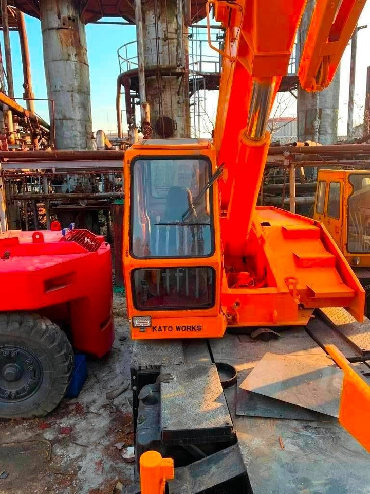 Kato NK 250 E - Grua todo o terreno: foto 2 Kato NK 250 E - Grua todo o terreno: foto 2