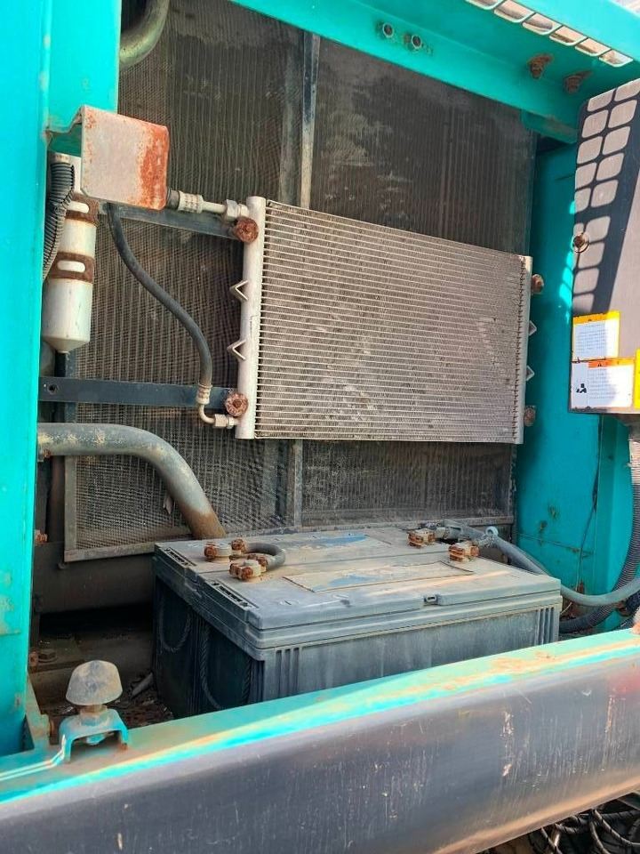 Kobelco SK 210 LC-8 - Escavadora de rastos: foto 4 Kobelco SK 210 LC-8 - Escavadora de rastos: foto 4