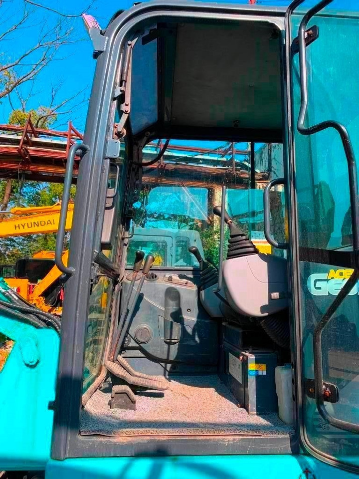 Kobelco SK 60 - Escavadora de rastos: foto 3 Kobelco SK 60 - Escavadora de rastos: foto 3