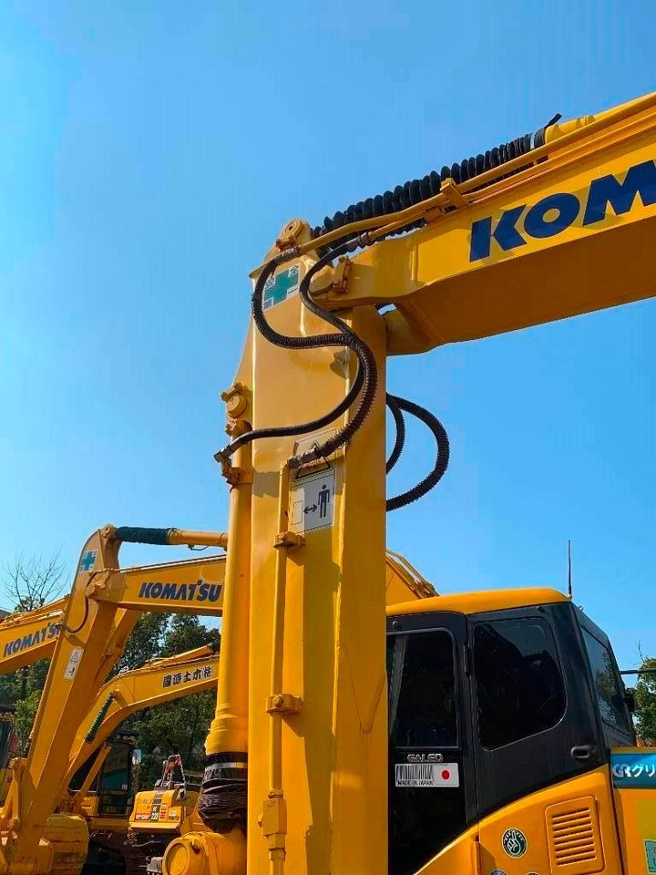 Komatsu PC 130 - Escavadora de rastos: foto 4 Komatsu PC 130 - Escavadora de rastos: foto 4