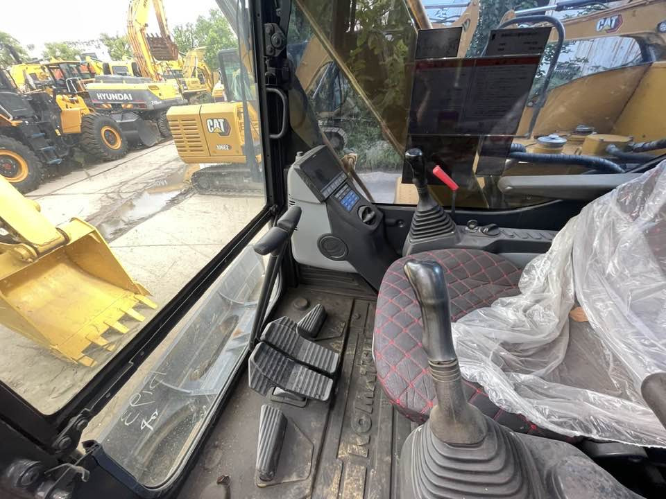 Komatsu PC70-8 - Mini escavadeira: foto 4 Komatsu PC70-8 - Mini escavadeira: foto 4