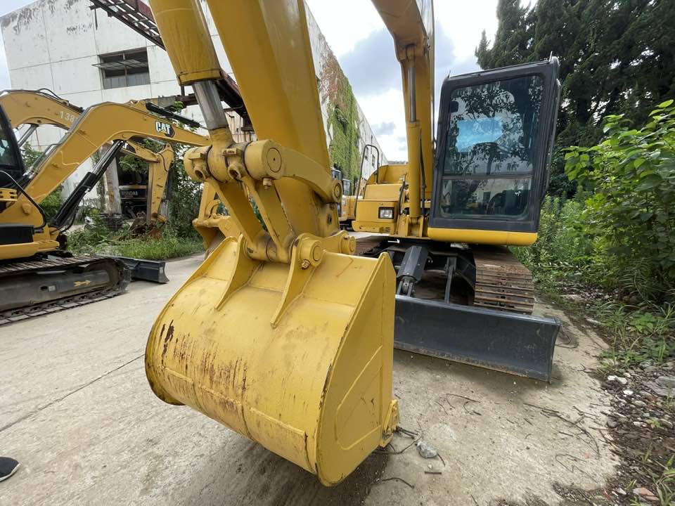 Komatsu PC70-8 - Mini escavadeira: foto 3 Komatsu PC70-8 - Mini escavadeira: foto 3