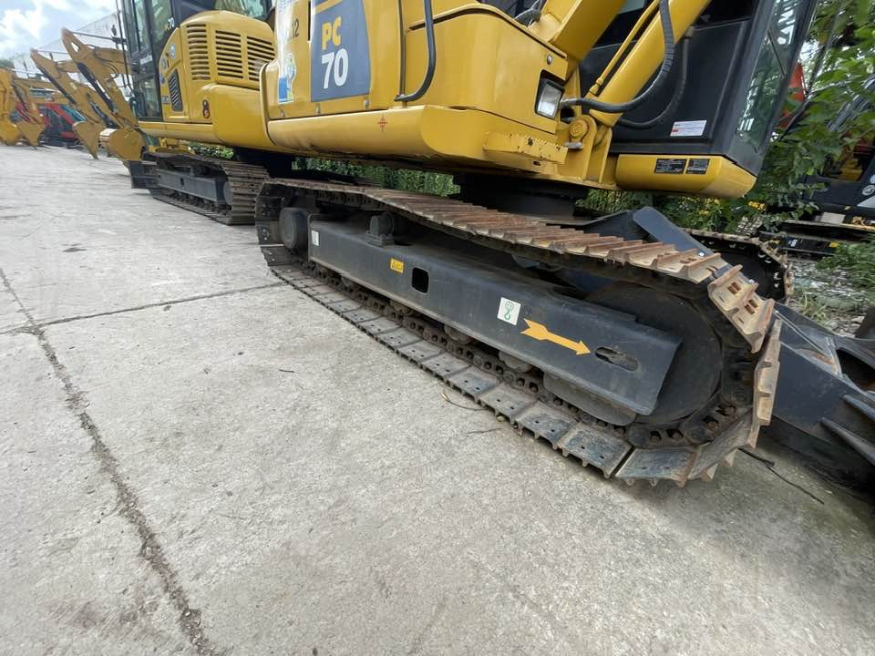 Mini escavadeira Komatsu PC70-8: foto 7