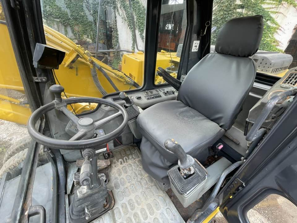 Komatsu PW160-8 [ - Escavadeira de rodas: foto 5 Komatsu PW160-8 [ - Escavadeira de rodas: foto 5