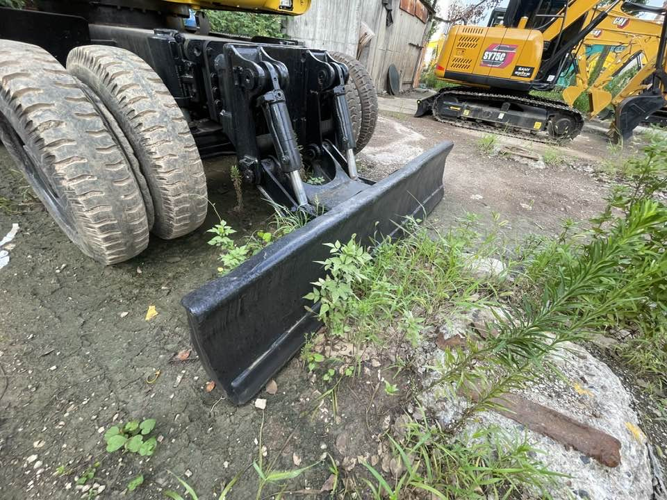 Komatsu PW160 - Escavadeira de rodas: foto 3 Komatsu PW160 - Escavadeira de rodas: foto 3